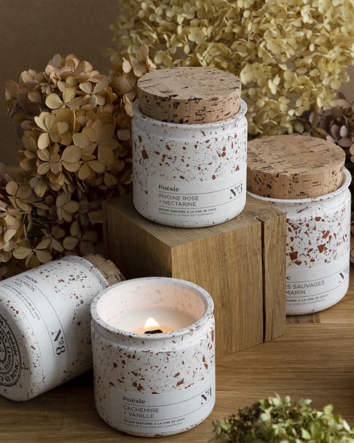 BOUGIE STRACCIACOTTA - Cachemire et Vanille BOUGIE STRACCIACOTTA - Cachemire et Vanille