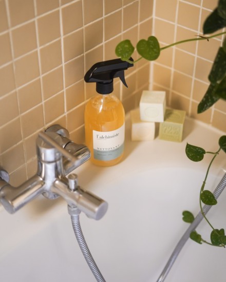 NETTOYANT ANTI-CALCAIRE ET SA RECHARGE- Cèdre & Cyprès