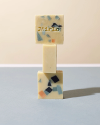 SAVON OSANYIN - Huile de bourrache, argile et avoine SAVON OSANYIN - Huile de bourrache, argile et avoine