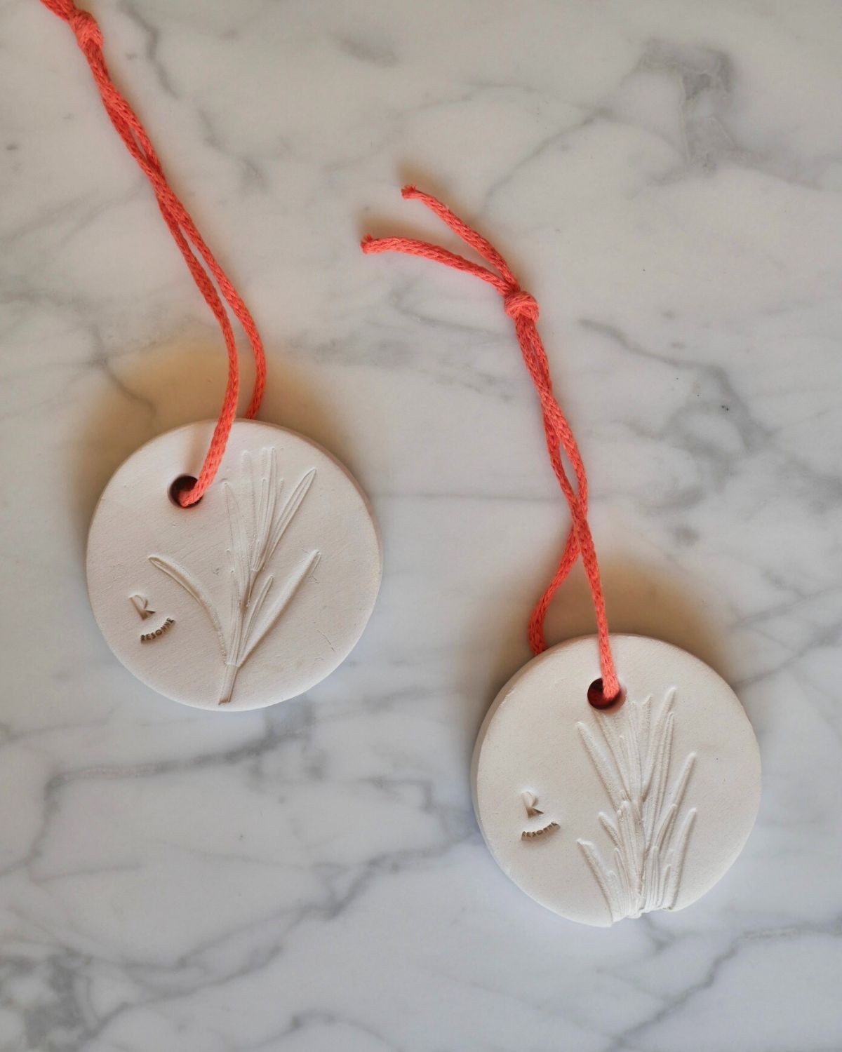 DIFFUSEUR HUILE ESSENTIELLE CERAMIQUE