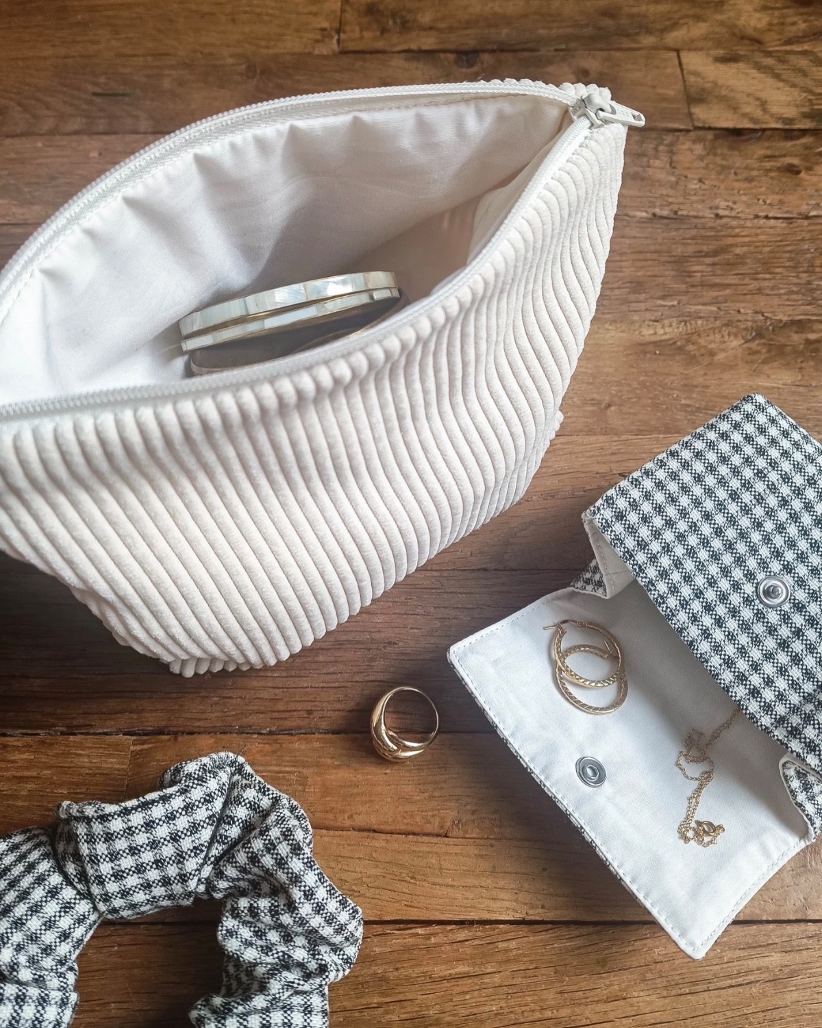 PETITE TROUSSE - Velours côtelé écru