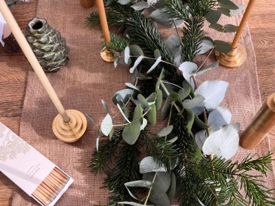 Créez une Table de Noël Éco-Responsable, pour une célébration Durable"